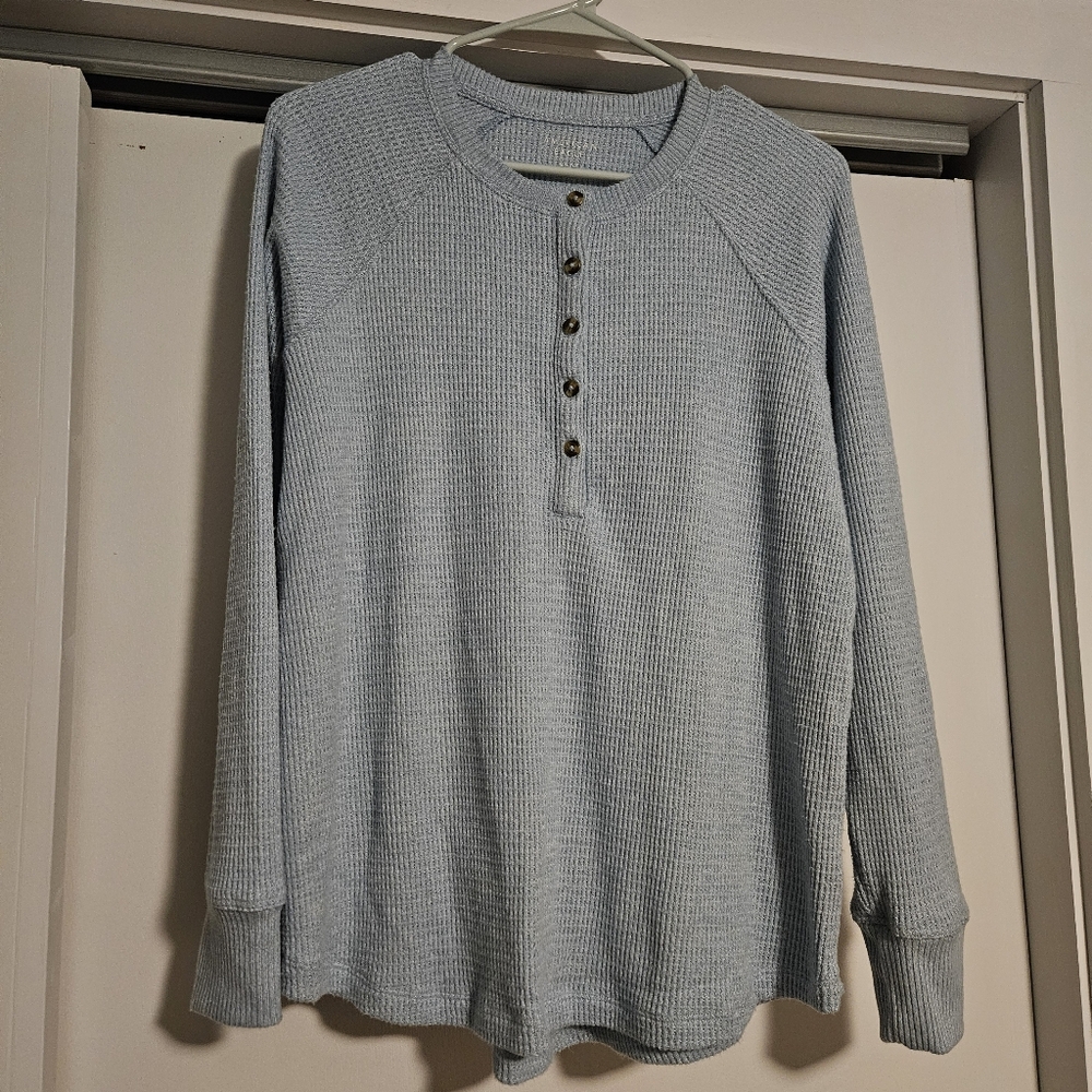 American Eagle Super Soft Long Sleeve Henley